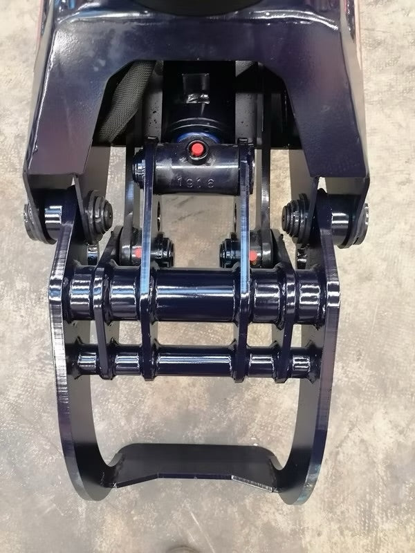 Holzgreifer / Holzzange für Bagger 4–6 t mit Rotator